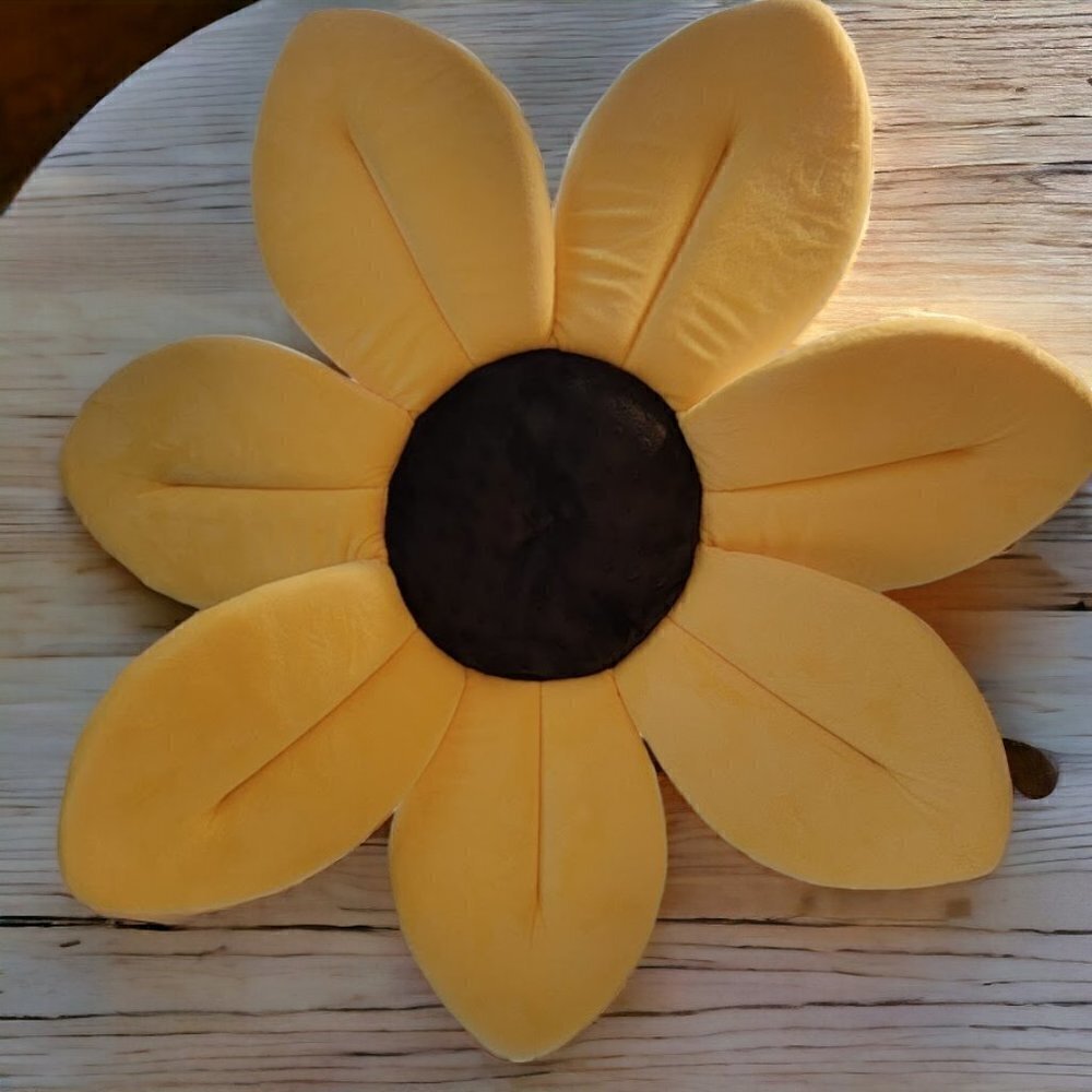 Blooming Bath Baby Bath Seat - Super Soft and Cuddly Bathtime for little ones